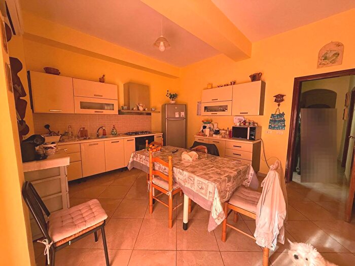 Casa con 8 locali in vendita in Mazara Del Vallo
