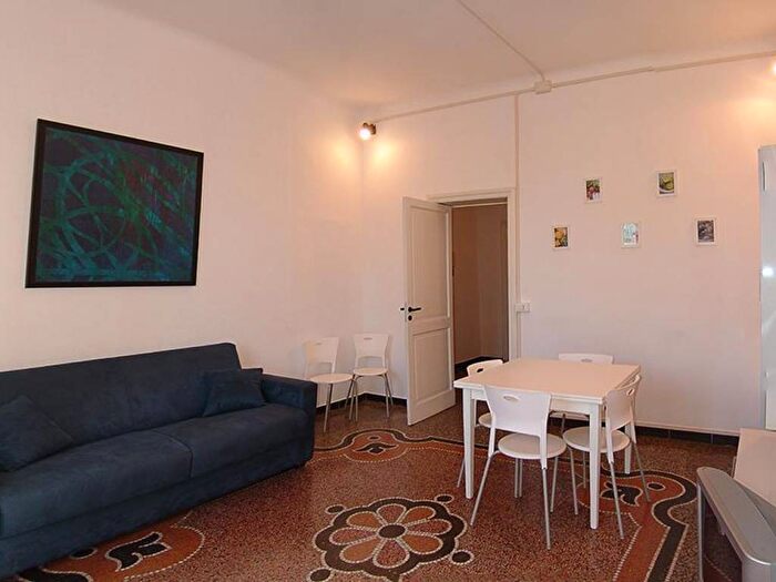 Appartamento quadrilocale in affitto in Piazza San Bartolomeo, Centro, Varazze