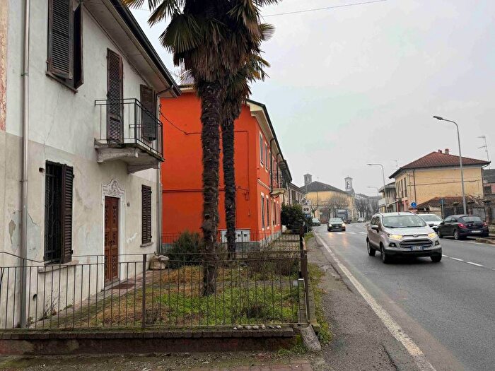 Appartamento bilocale in affitto in Via Aprile, Vespolate