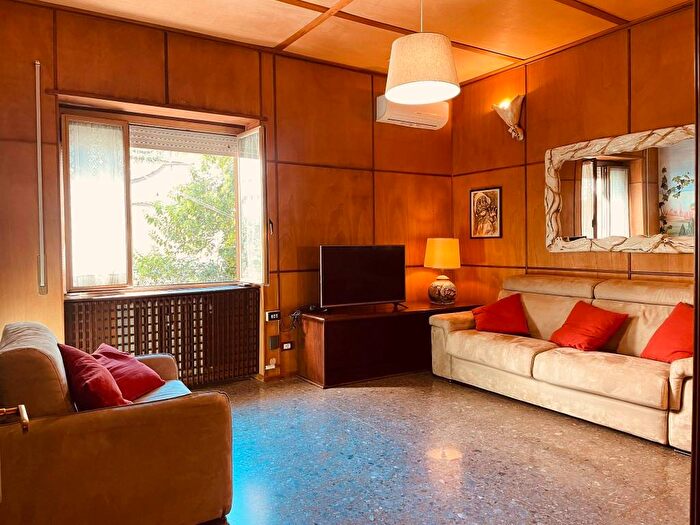 Appartamento bilocale in affitto in Viale Guglielmo Marconi, San Paolo, Roma