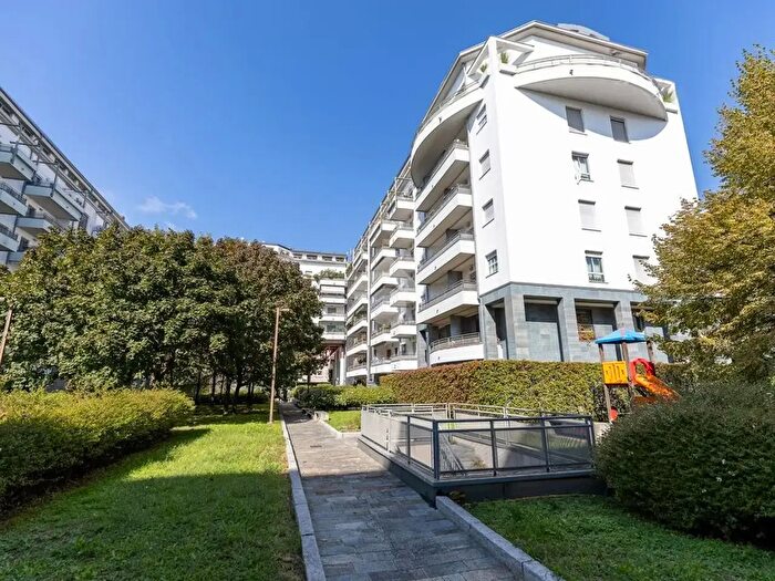 Appartamento trilocale in vendita in Via Pelandi, Bergamo