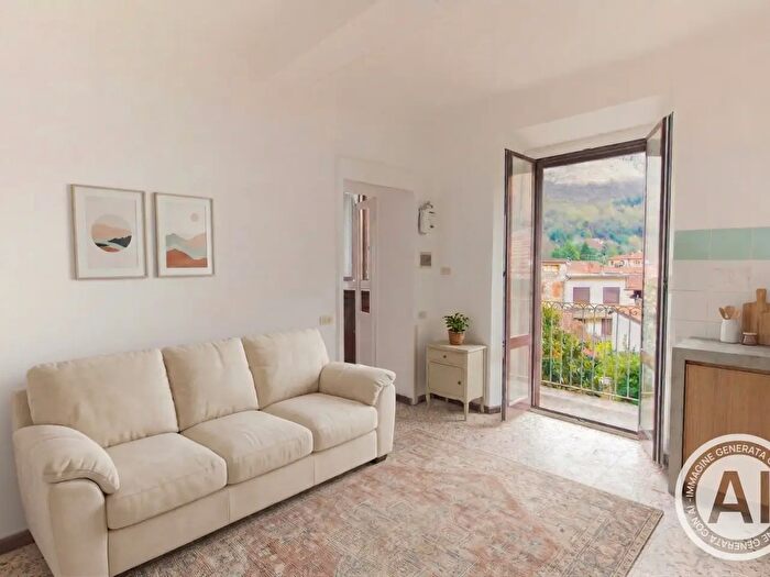 Appartamento bilocale in vendita in Via Gio Batta Rinaldi, Besano