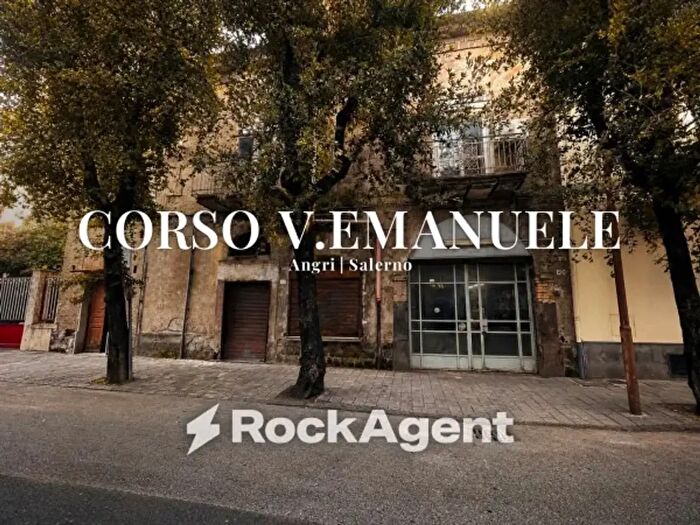 Casa trilocale in vendita in Corso V Emanuele, Angri