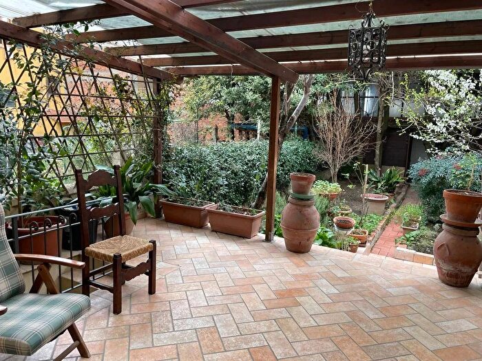 Appartamento trilocale in affitto in Via II Giugno a Certaldo Firenze, Certaldo