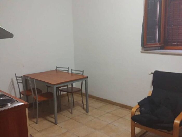 Appartamento monolocale in affitto in Viale Argonne, Centro Storico, Pavia