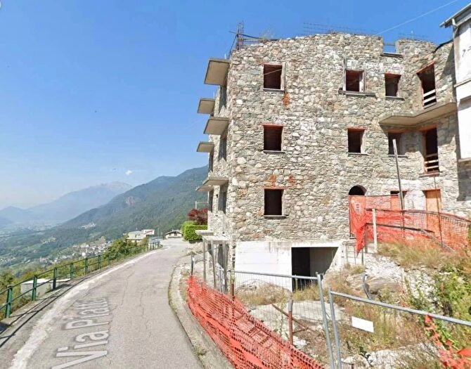 Casa in vendita in Via Piatta Snc Castione Andevenno Sondrio, Castione Andevenno