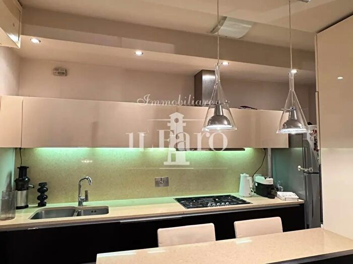 Appartamento quadrilocale in vendita in Ei Colli, Signa