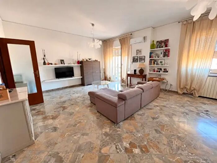 Appartamento trilocale in affitto in Via Riccardo Zandonai, Palermo