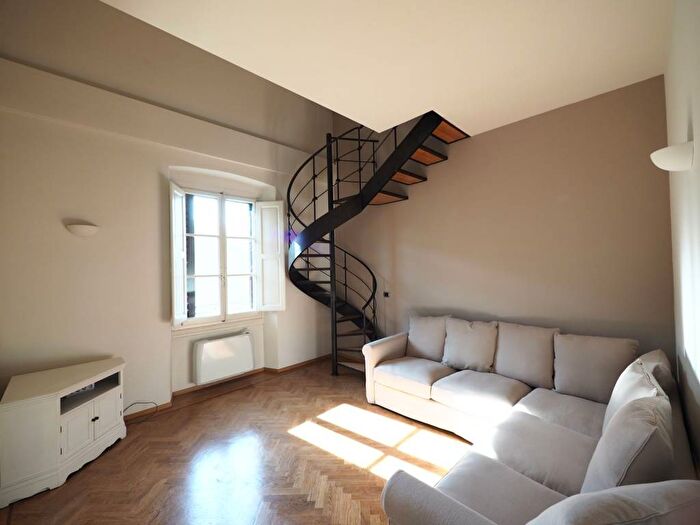 Appartamento quadrilocale in affitto in Piazza Francesco Ferrucci, Gavinana, Firenze