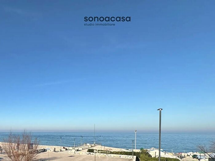 Appartamento trilocale in vendita in Viale Giosuè Carducci, Mondolfo