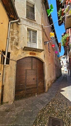 Appartamento quadrilocale in vendita in Via Pio Alberganti Varallo Vercelli, Varallo