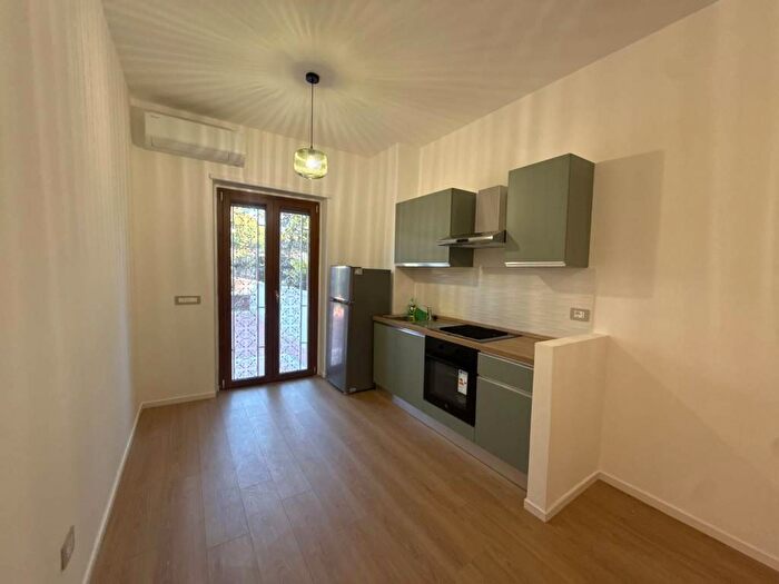 Appartamento bilocale in affitto in Via Niobe, Anagnina, Roma