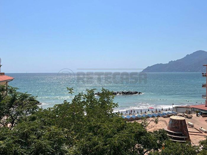 Appartamento quadrilocale in affitto in Lungomare Cristoforo Colombo, Pastena Pastena Alta, Salerno