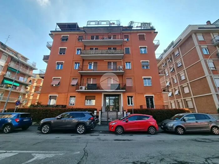 Appartamento trilocale in vendita in Via Giuseppe Rossi, Parma