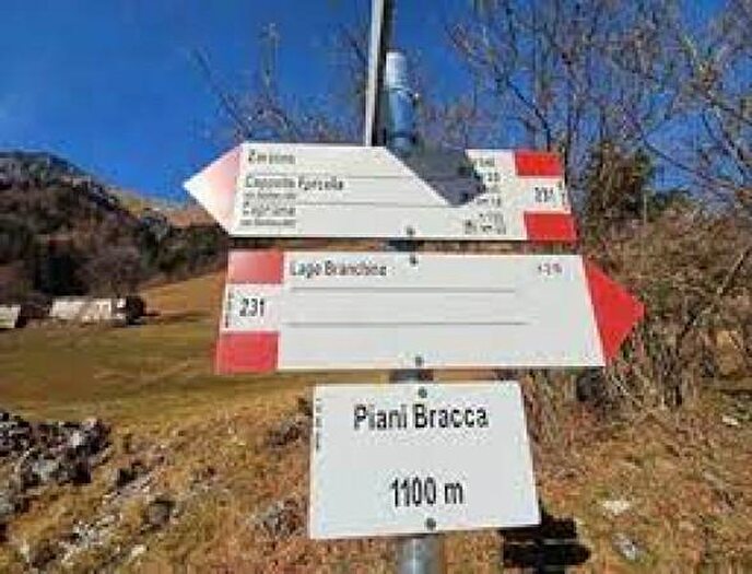 Casa bilocale in vendita in Via Piani Bracca, Oltre Il Colle