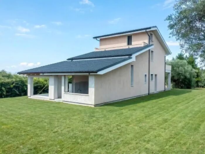 Casa quadrilocale in vendita in Via Colle Mainello, Zagarolo