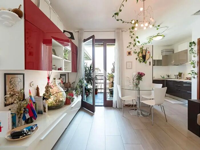 Appartamento bilocale in vendita in Viale Sarca, Milano