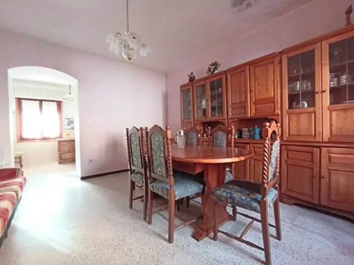 Casa con 5 locali in vendita in Ossi