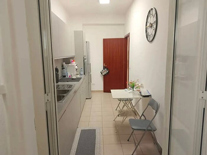 Appartamento quadrilocale in vendita in Via Sequenza, Palermo