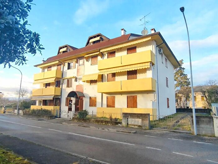 Appartamento trilocale in vendita in Caneva