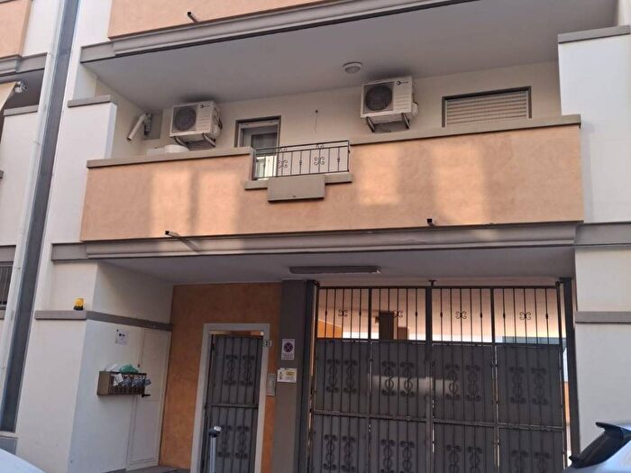 Appartamento trilocale in affitto in Via Sant'Angelo, Monserrato