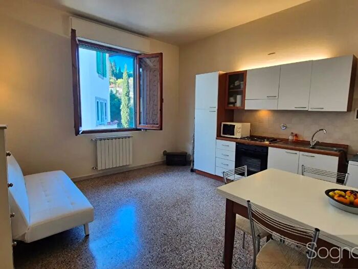 Appartamento bilocale in vendita in Via della Piazzuola, Firenze
