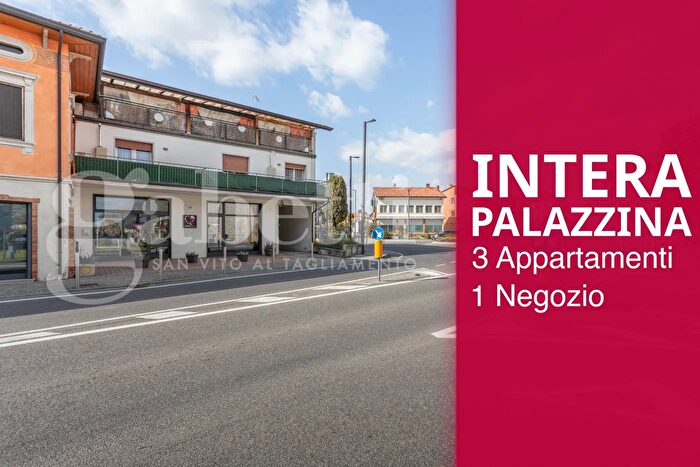 Casa con 13 locali in vendita in Piazza E Fermi, Fiume Veneto