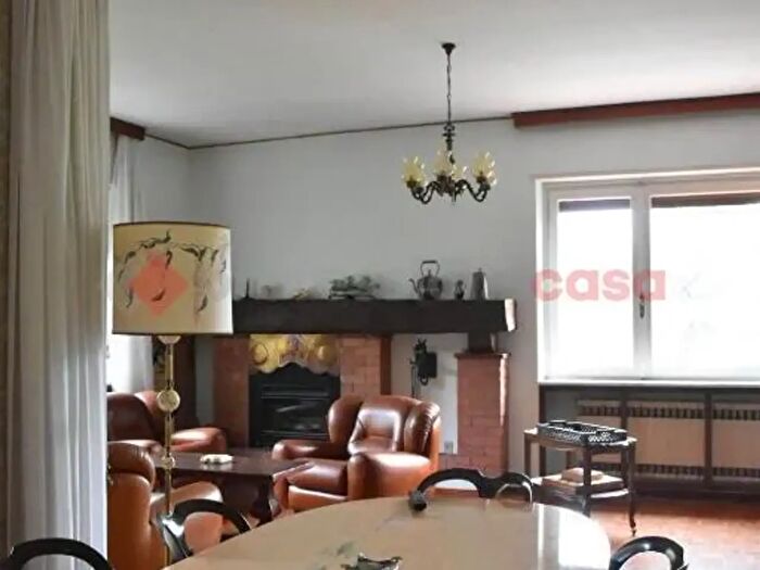 Appartamento con 5 locali in affitto in Via Costa, Roletto