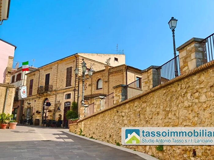 Casa quadrilocale in vendita in Crecchio