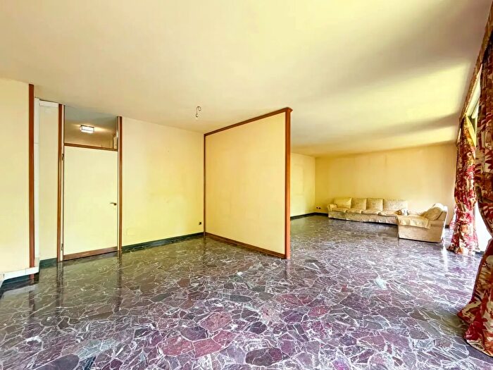Appartamento con 5 locali in affitto in Via Michelangelo Buonarroti, Milano