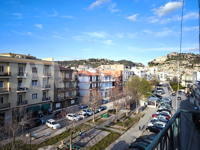 Appartamento quadrilocale in vendita in Via Tagliamento, Scicli