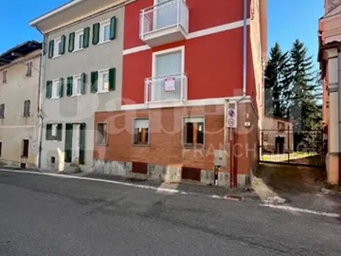 Casa con 10 locali in vendita in Via Regina Margherita, Sala Biellese
