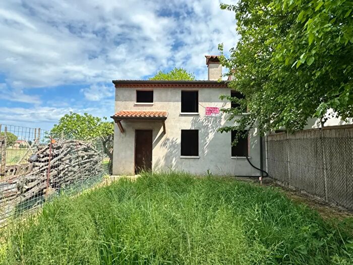 Appartamento trilocale in vendita in Via Matteotti, Poiana Maggiore