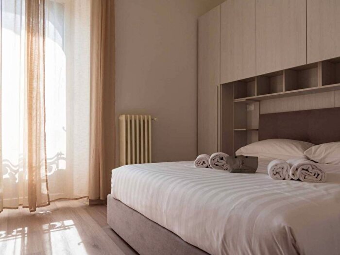 Appartamento bilocale in affitto in Via Mauro Macchi, Centrale, Milano