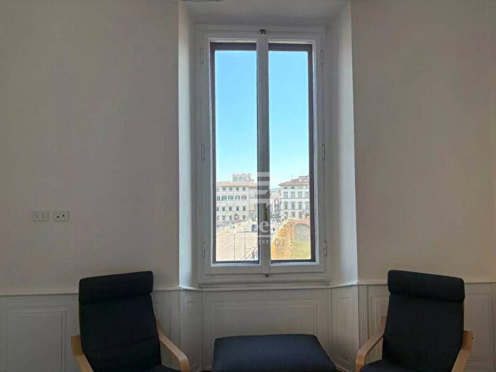 Appartamento con 6 locali in affitto in Lungarno Serristori, San Niccolò, Firenze