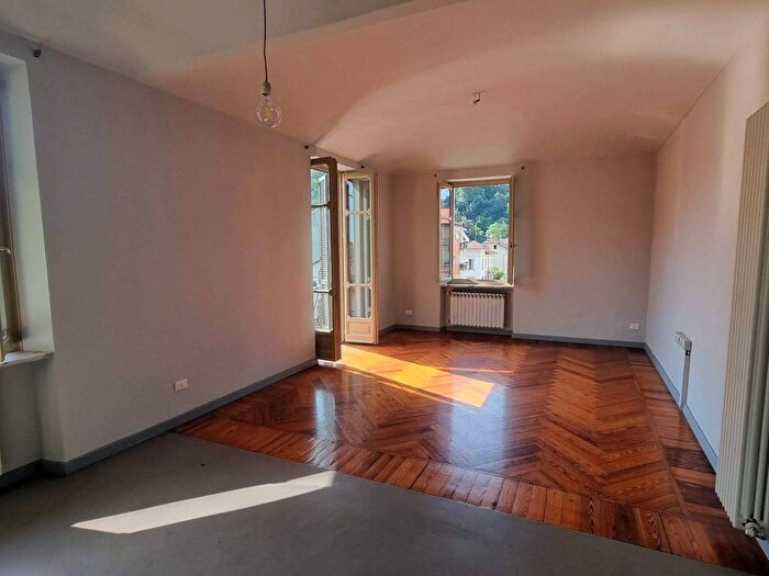 Appartamento trilocale in affitto in Via Montemagno, Madonna del Pilone, Torino