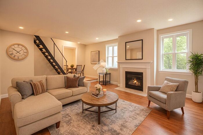 Casa con 5 locali in vendita in Piazza Frutti, Montecchia Di Crosara