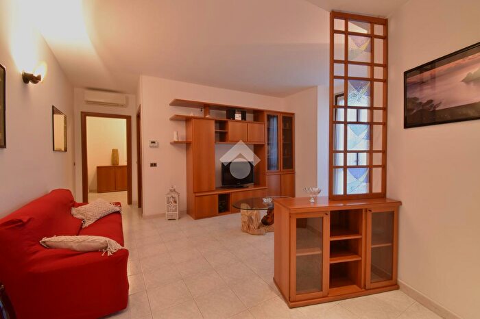 Appartamento bilocale in affitto in Via Milano, Pioltello