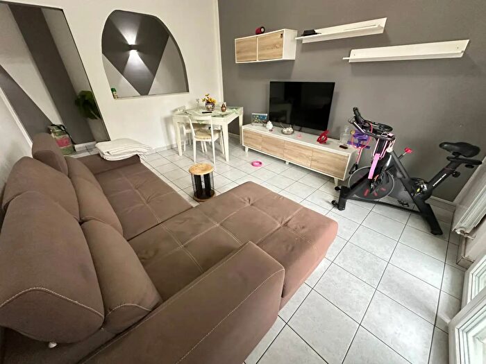 Appartamento trilocale in vendita in Via Cilea, Pioltello