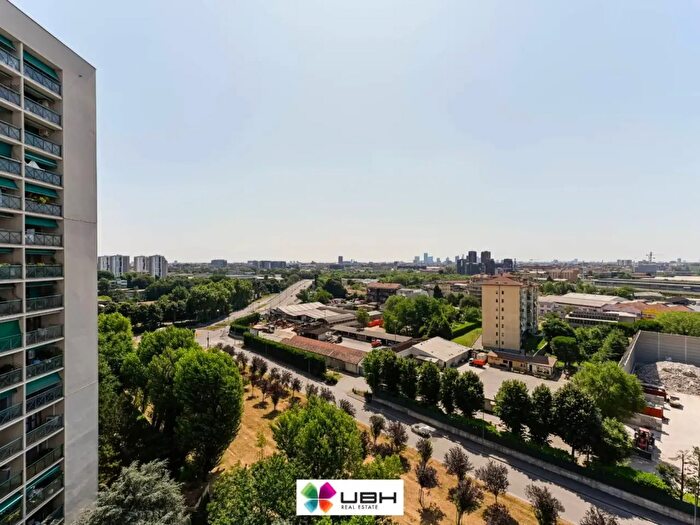 Appartamento quadrilocale in vendita in Via Umberto Ceva, Milano