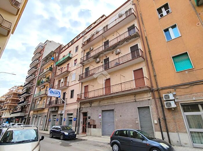 Appartamento quadrilocale in vendita in Via a Cesare Carelli, Foggia