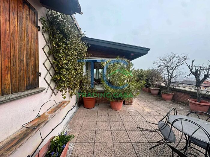 Appartamento trilocale in vendita in Via Tibini, Piacenza