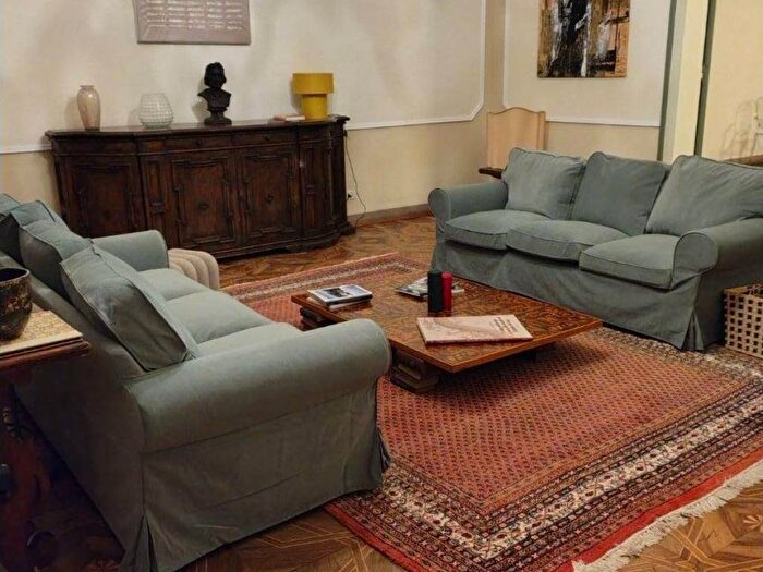 Appartamento con 5 locali in affitto in Via del Santo, Santo, Padova