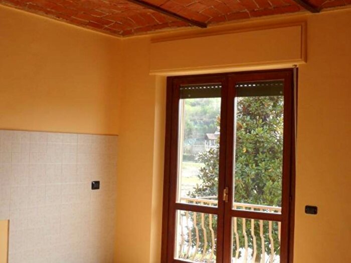 Appartamento trilocale in affitto in Località Aprato, Aprato, Baldissero d'Alba