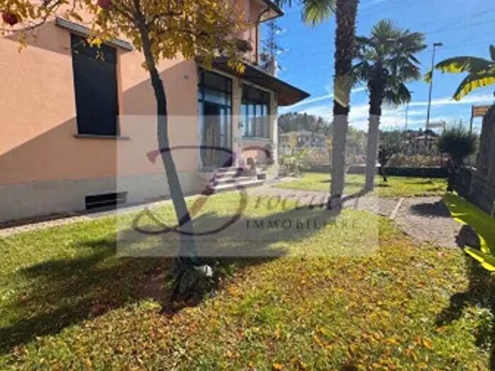 Appartamento trilocale in affitto in Via Jamoretti, Induno Olona