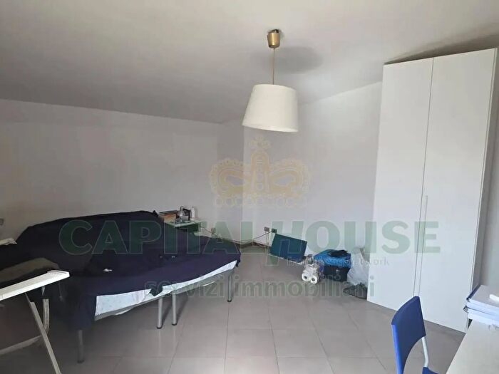 Appartamento quadrilocale in affitto in Via Ferrarecce, Caserta