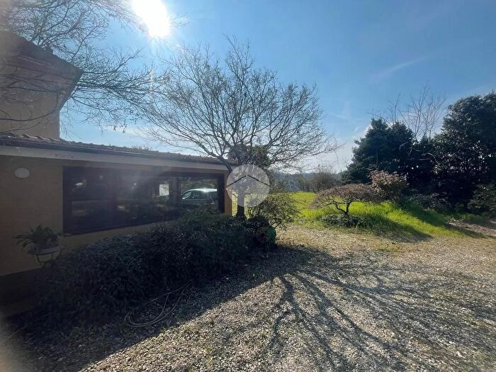 Casa con 11 locali in vendita in Corso Italia, Gassino Torinese