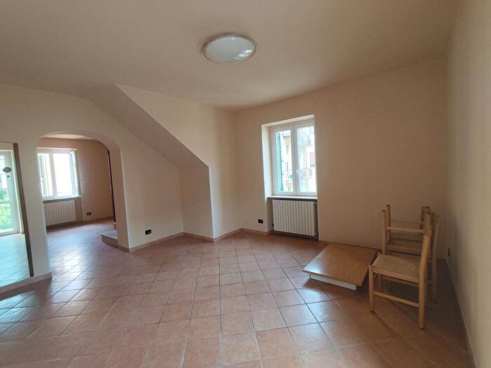 Appartamento quadrilocale in affitto in VIA CRODAROLO, Sarnico