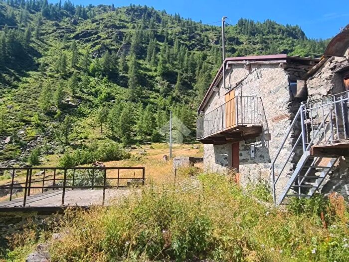 Casa bilocale in vendita in Località Bogone, Balme