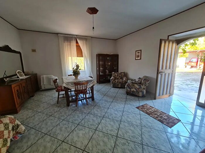 Casa quadrilocale in vendita in Via Carretiello Snc, Roccadaspide